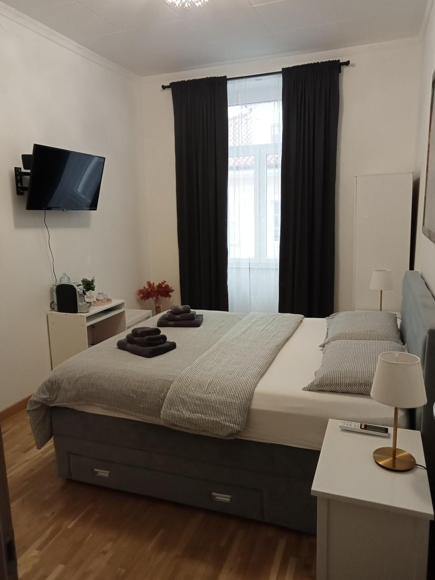 Fenix Rooms Trieste Exterior photo